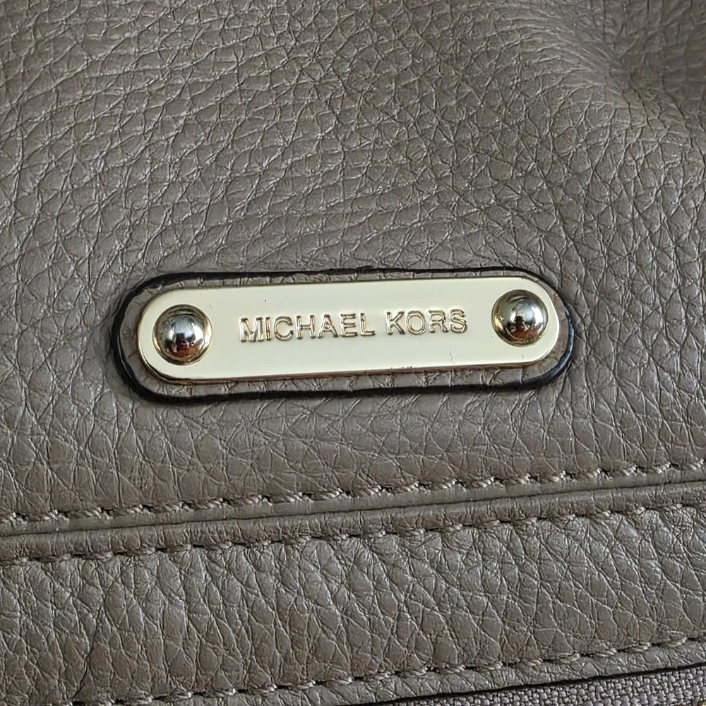 Michael Kors Austin Hobo Taupe Tan Pebbled Leather Shoulder Bag
